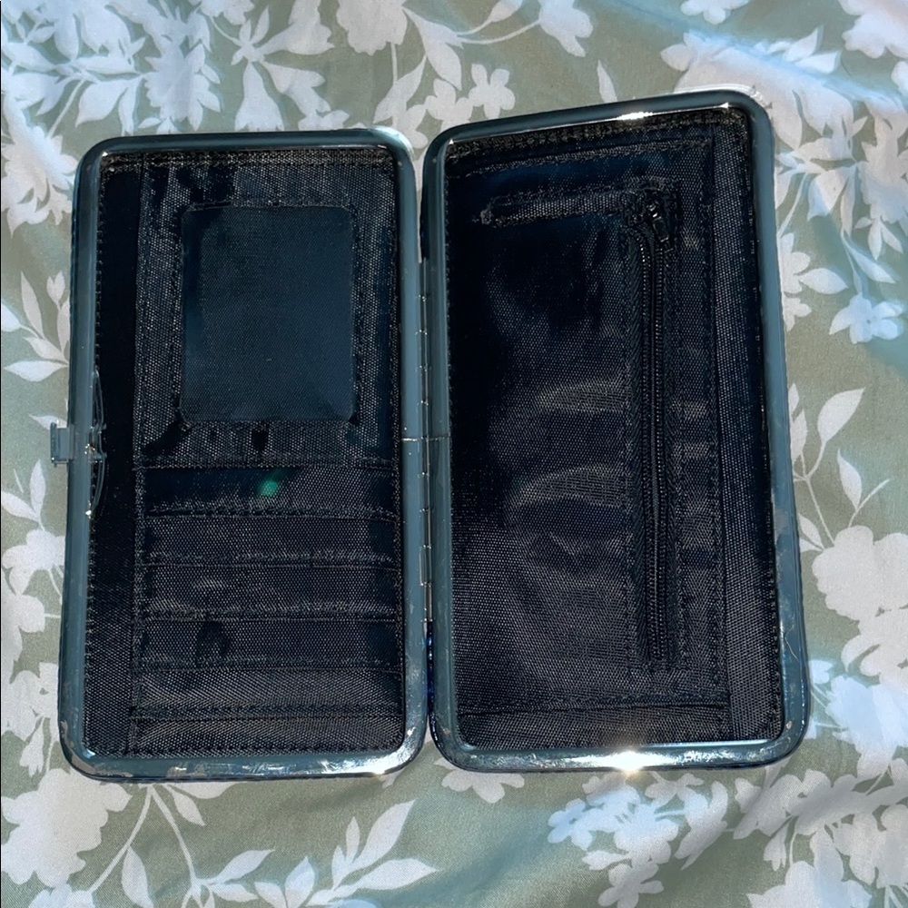 Blue Geometric Pattern Wallet - Picture 3 of 3